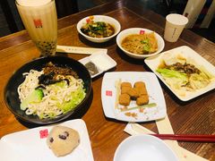 招牌珍珠奶茶-春水堂人文茶馆(松烟文创店)