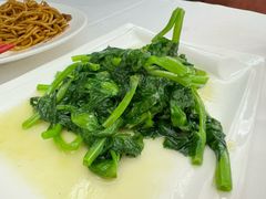 清炒豆苗-梅龙镇酒家(南京西路总店)