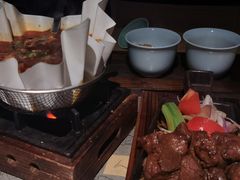 -穹六人间 people 6(岳阳路店)