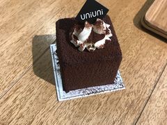 -UNI UNI(环亚凯瑟琳店)