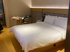 -全季酒店(重庆李子坝牛角沱地铁站店)