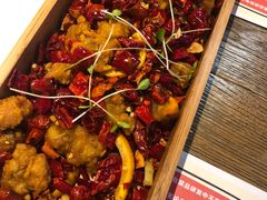 -爱啤精酿·民谣酒馆(滨江店)