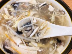 酸辣汤-小姜锅贴(凤凰街店)