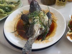 -覃记海鲜美食餐厅