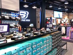 -SKECHERS 斯凯奇(上海国际时尚中心店)