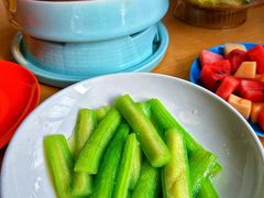 -渝信川菜 · 川味家常菜(财富购物中心店)