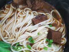 -霸蛮湖南菜·牛肉粉(荣京西街店)