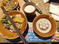 -贵厨酸汤牛肉(小十字店)