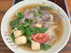 -牛小隆牛肉面馆(四牌楼店)