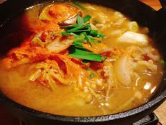 -鸟鸣门屋台料理(金帝银泰店)