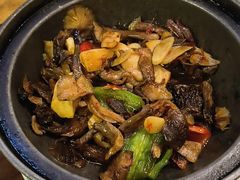 小锅杂菌煲-缘生态云南菜·野生菌庭院餐厅(华侨城店)