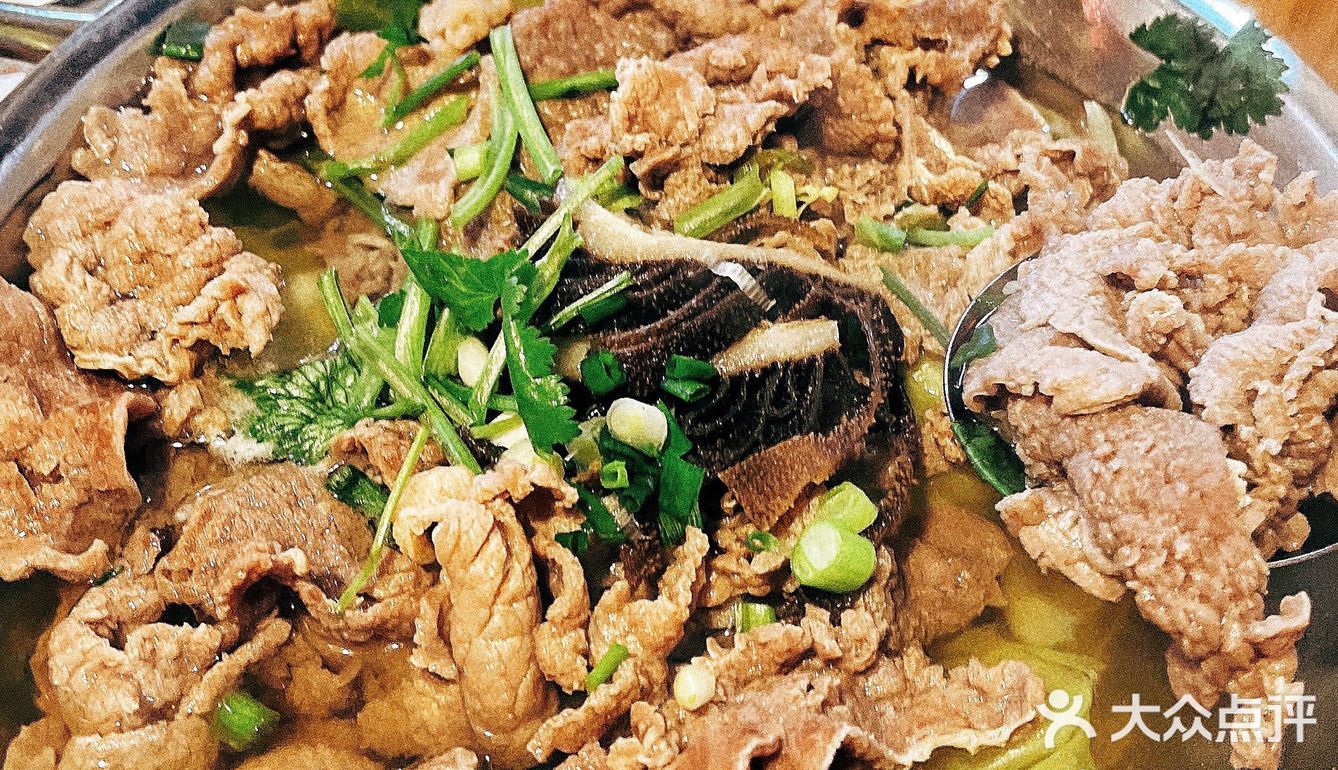 不会只有你还没吃过芳芳跷脚牛肉吧🙋