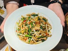 -雀舞云南菜(天津天河城购物中心店)