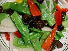 -云海肴·汽锅鸡·云南代表菜(天山百盛优客店)