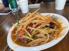 -歹歹的加个面过油肉拌面