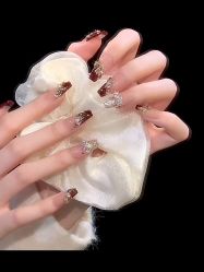 -赢韵美甲美睫瑞士净斑中心
