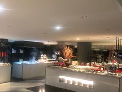 -上海滴水湖皇冠假日酒店