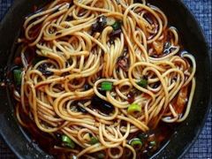 -叶伟胡辣壳面(两路口店)