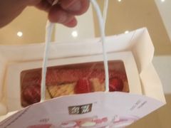 -奈雪的茶(亨特国际广场店)