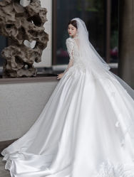 -莫小姐婚纱