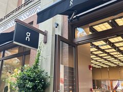 -lululemon(比斯特购物村店)