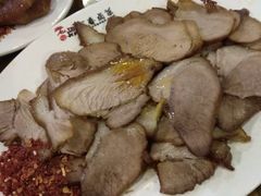 -老鼎万春卤菜(鹭湖宫8区店)