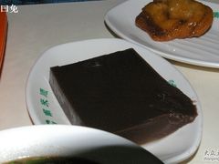 小豆凉糕&糖耳朵-南来顺饭庄·清真(南菜园店)