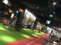 -VLines耀能运动24小时·月付制健身(京广桥店)