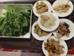 -天宜隆蘑菇宴火锅(石景山旗舰店)