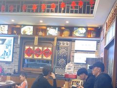 -黑白电视长沙小吃(美林M·LIVE天地东座店)