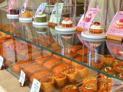 -VERIE BAKEHOUSE