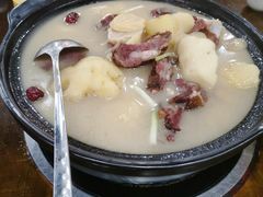 -黄桷树曹家私房菜(江与城店)
