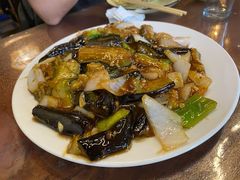 酱刨茄子-老街坊餐吧