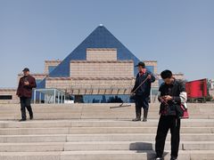 -上海市龙华烈士陵园