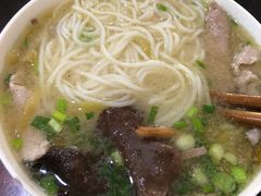 酸菜米线-老字号巴山酸菜米线(巴渝佳梦小区店)