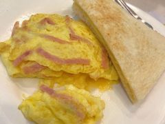肠仔奄列-香港新发烧腊茶餐厅(万象店)