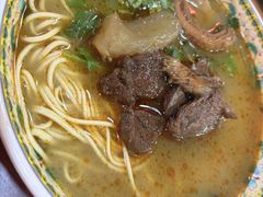 -金杨拉面王小吃面馆·牛三宝面·红烧牛肉粉