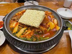 -喇喇排骨火锅·传统韩式脊骨汤(望京西园总店)