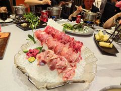 -余欢领鲜火锅(新街口店)
