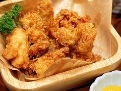 啤酒炸鸡-8PINTS八品脱·日料·烧鸟·精酿小酒馆(莘庄店)