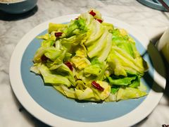 手撕圆白菜-懒人盐府人家(航天桥店)