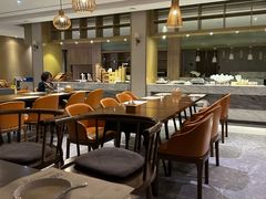 -杭州西湖湖滨银泰亚朵酒店