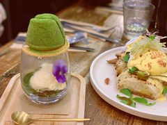 -FLOVIE FLORIST CAFE