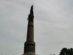 -人民防洪胜利纪念塔