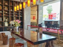 -铂逸梦秦酒店(横店梦幻谷店)