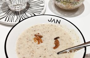 White Mushroom Soup
