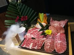 -铭牛烧肉·和牛海鲜自助(高新月牙湖店)