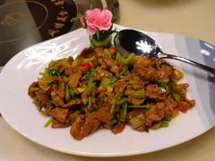 -墨脱石锅椰子鸡•香草鸭•东山羊(大东海店)