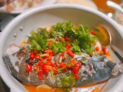 佬坛剁椒鱼头-佬麻雀·新湘菜(东方宝泰店)
