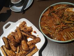 -梧桐树下(云锦世家店)